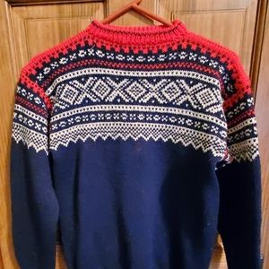 Norwegian crew neck sweater